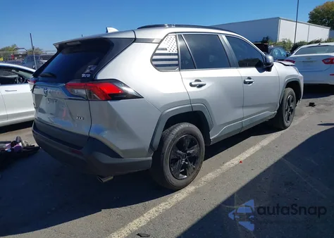 2021 Toyota Rav4 Xle из США, поврежденный, VIN 2T3W1RFV4MW113529
